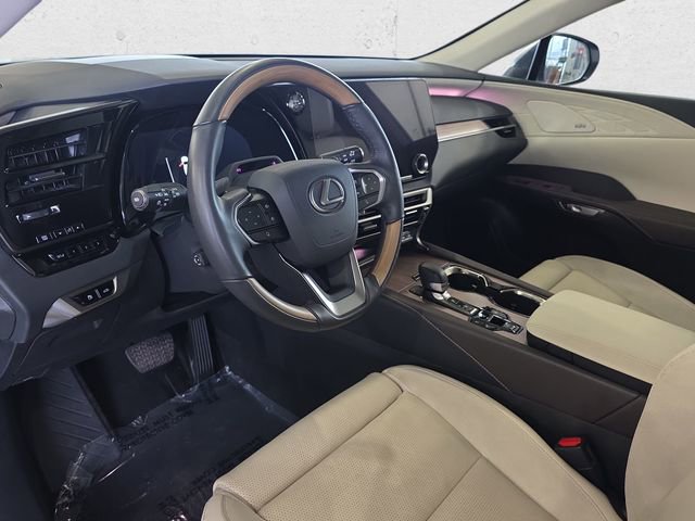 Used 2025 Lexus RX 350 w/ Convenience Package image 16
