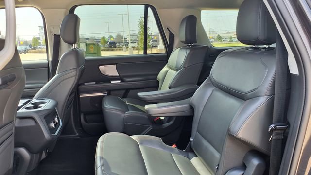 Used 2025 Ford Expedition Max Active image 22