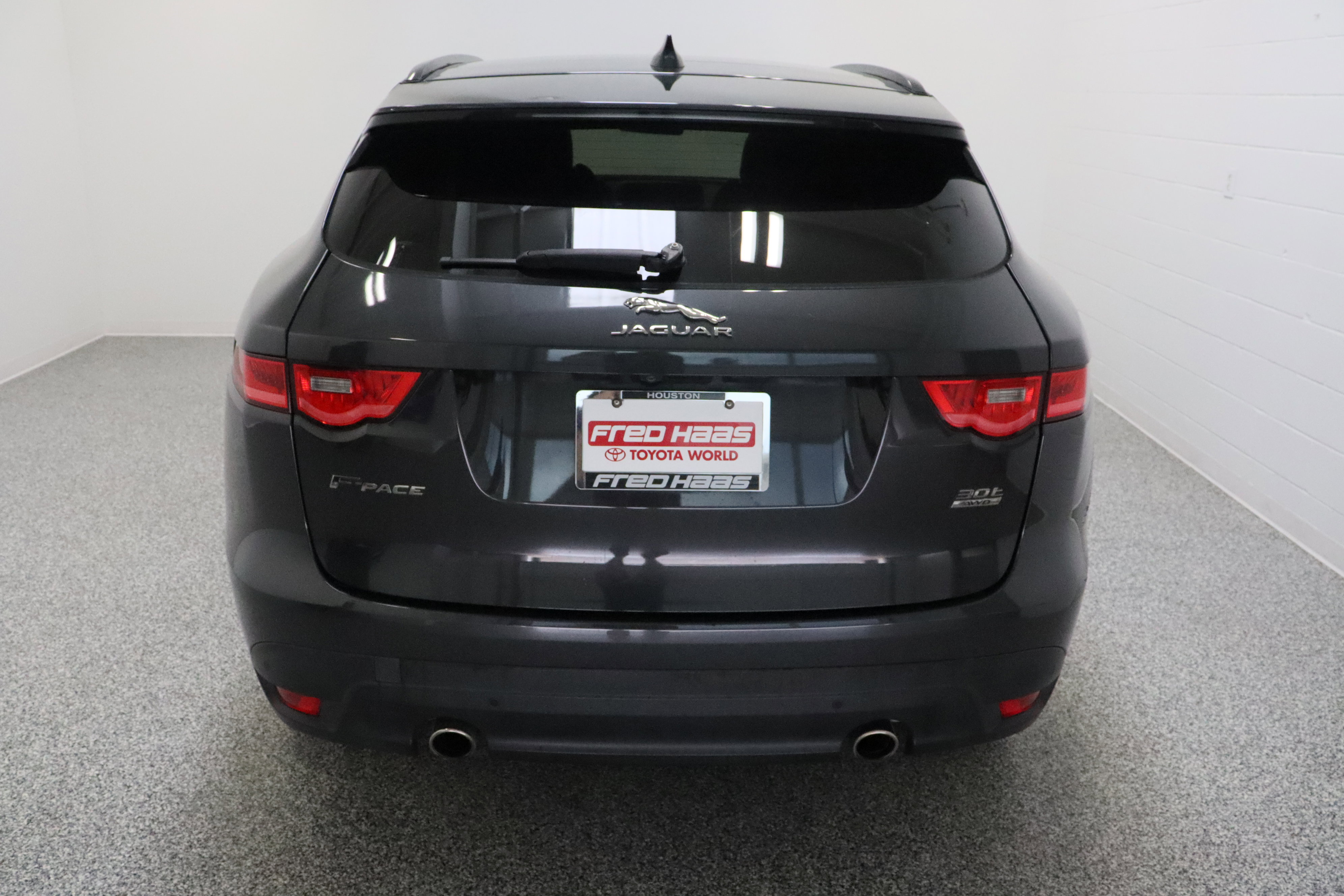 Used 2018 Jaguar F-PACE R-Sport AWD/4WD image 8