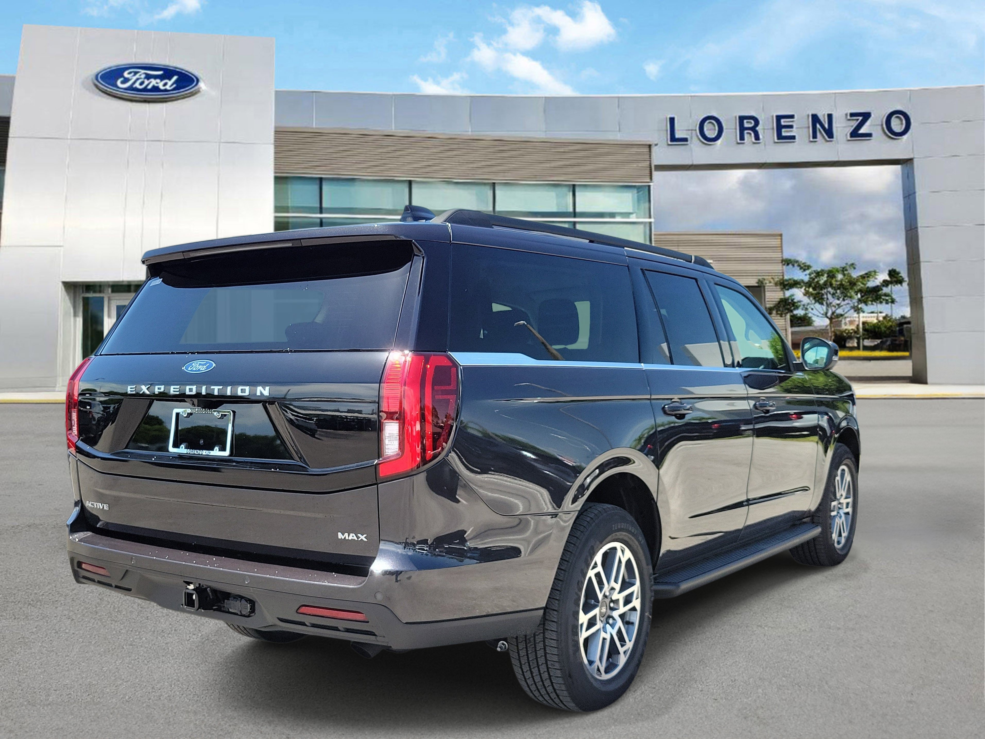 New 2026 Ford Expedition Max Active RWD image 4