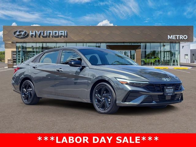 New 2026 Hyundai Elantra SEL Sport Premium