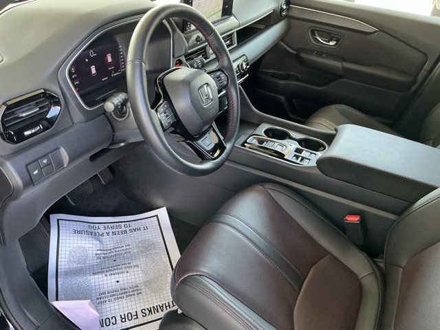 Used 2026 Honda Pilot Black Edition image 15