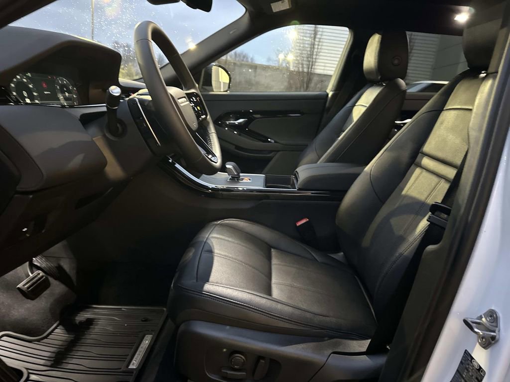 New 2026 Land Rover Range Rover Evoque S image 12