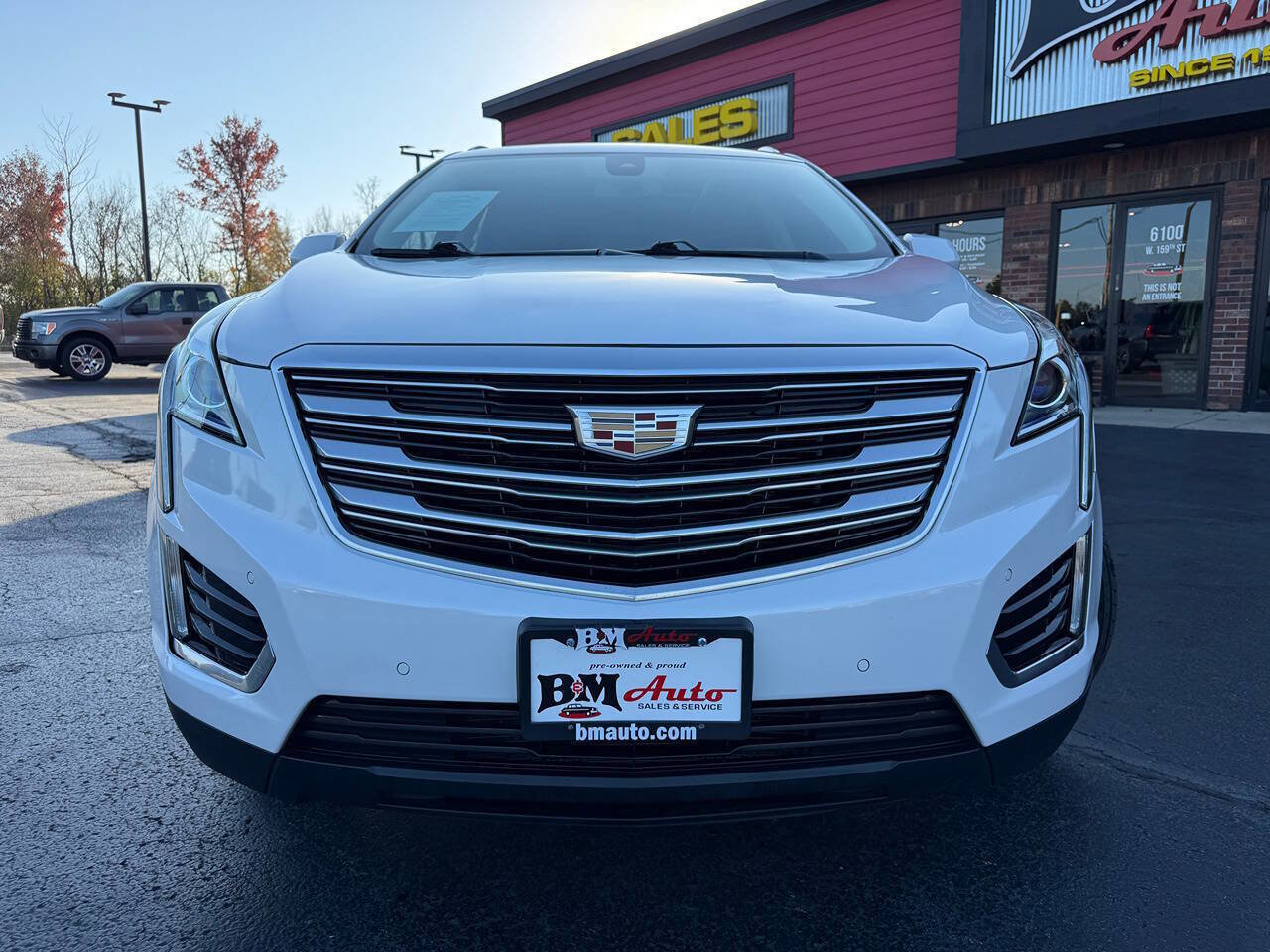 Used 2018 Cadillac XT5 Luxury w/ Driver Awareness Package image 2
