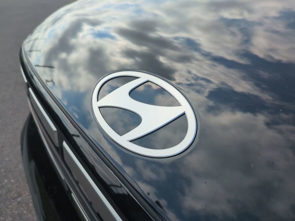 New 2026 Hyundai Santa Fe SE image 13