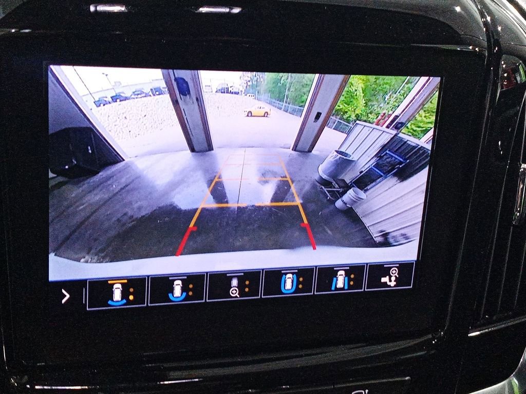 Used 2021 Chevrolet Traverse RS FWD image 21