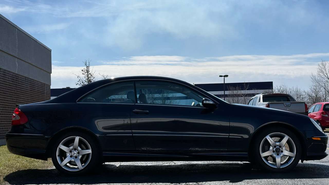 Used 2005 Mercedes-Benz CLK 500 Coupe image 8