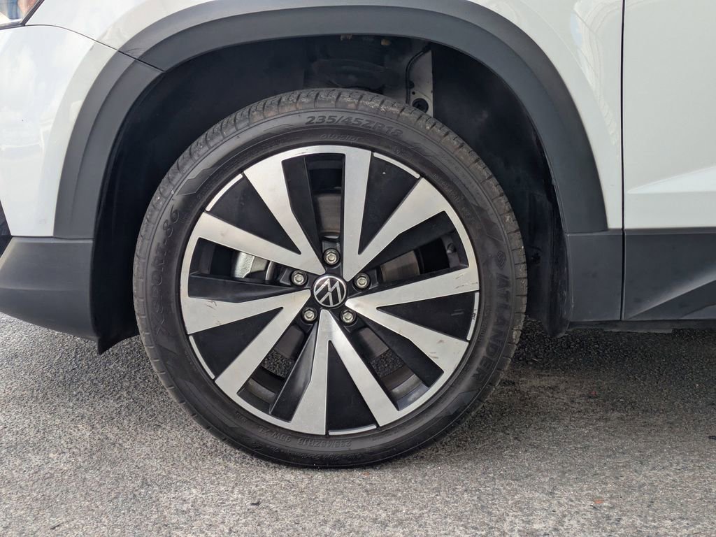 Used 2022 Volkswagen Taos SE image 10