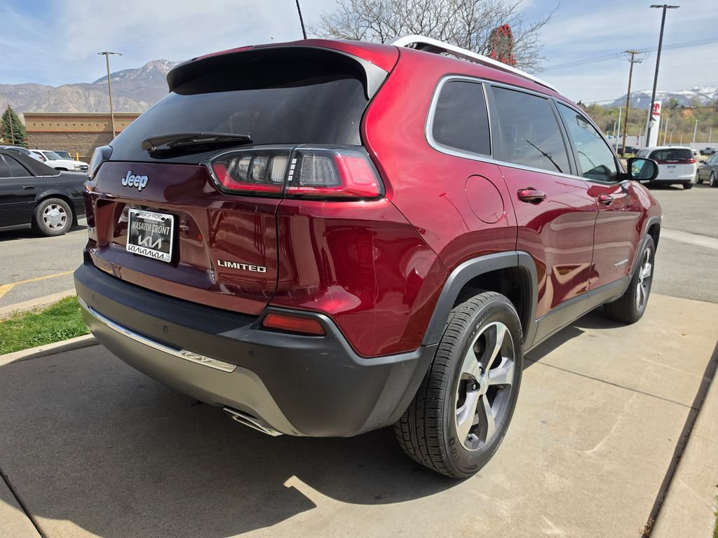 Used 2019 Jeep Cherokee Limited AWD/4WD image 5