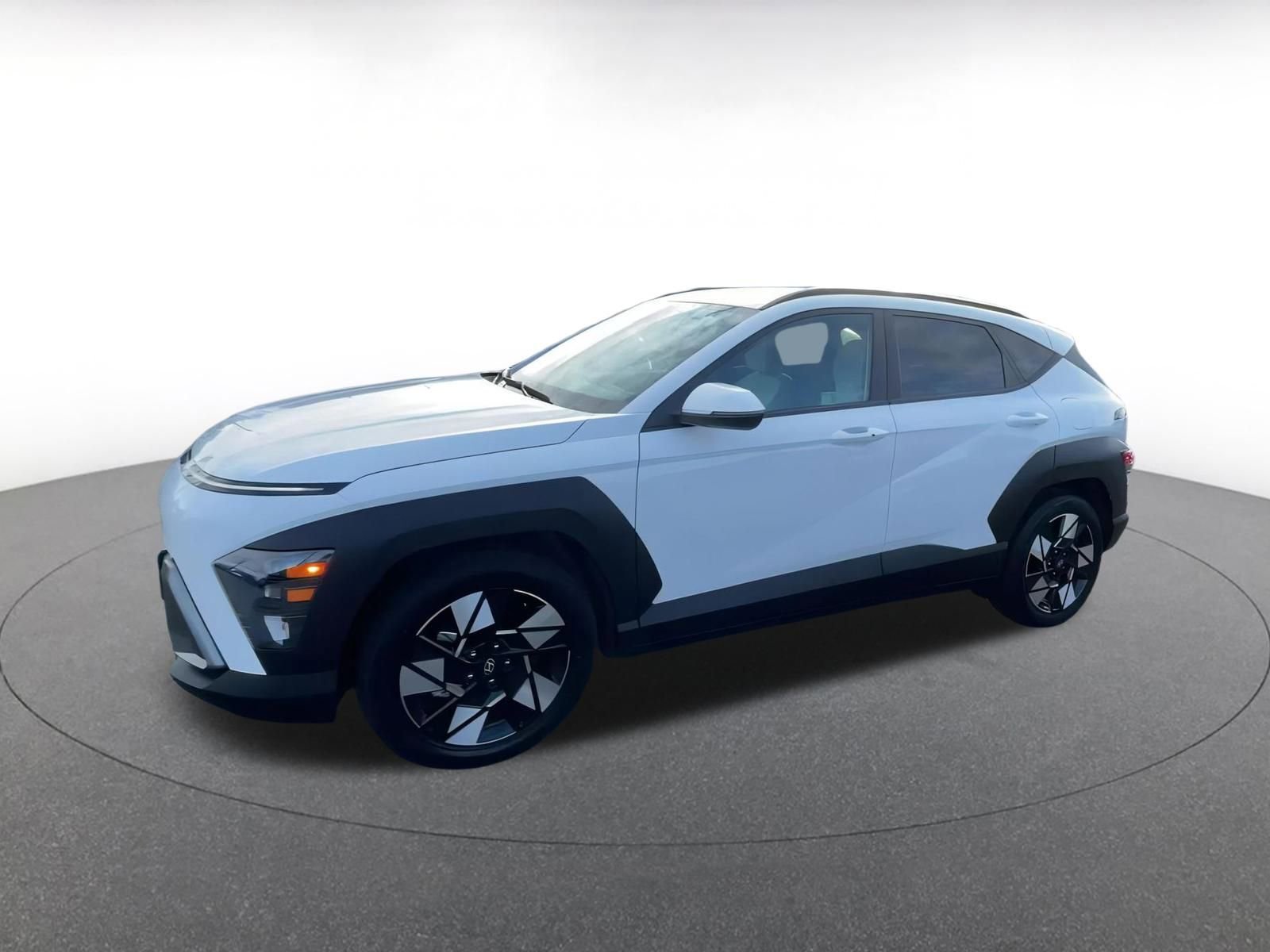 Used 2025 Hyundai Kona SEL image 8