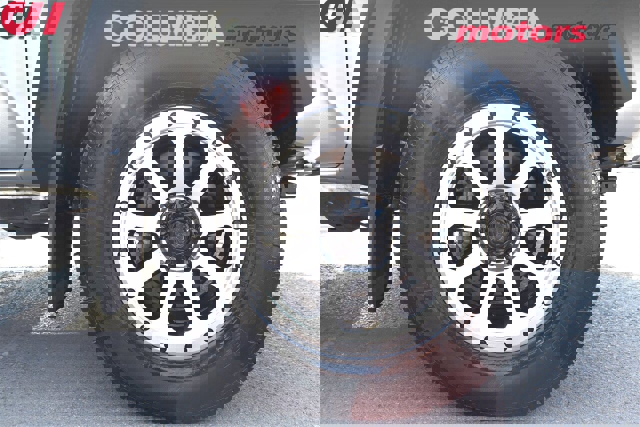 Used 2018 Toyota Tacoma TRD Off-Road image 34