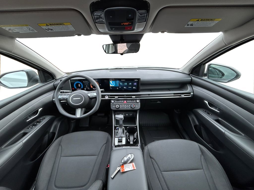 New 2026 Hyundai Tucson SE image 9