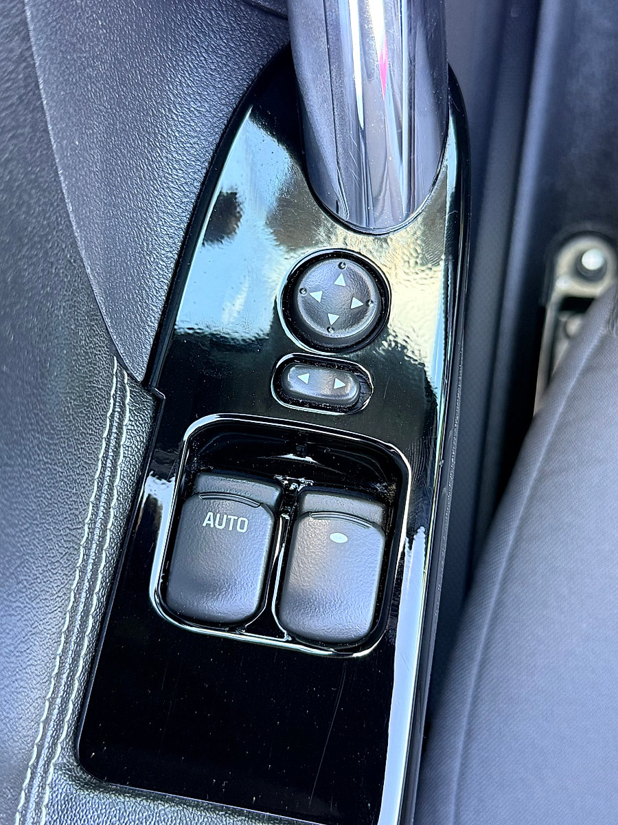 Used 2007 Saturn Sky RWD image 21