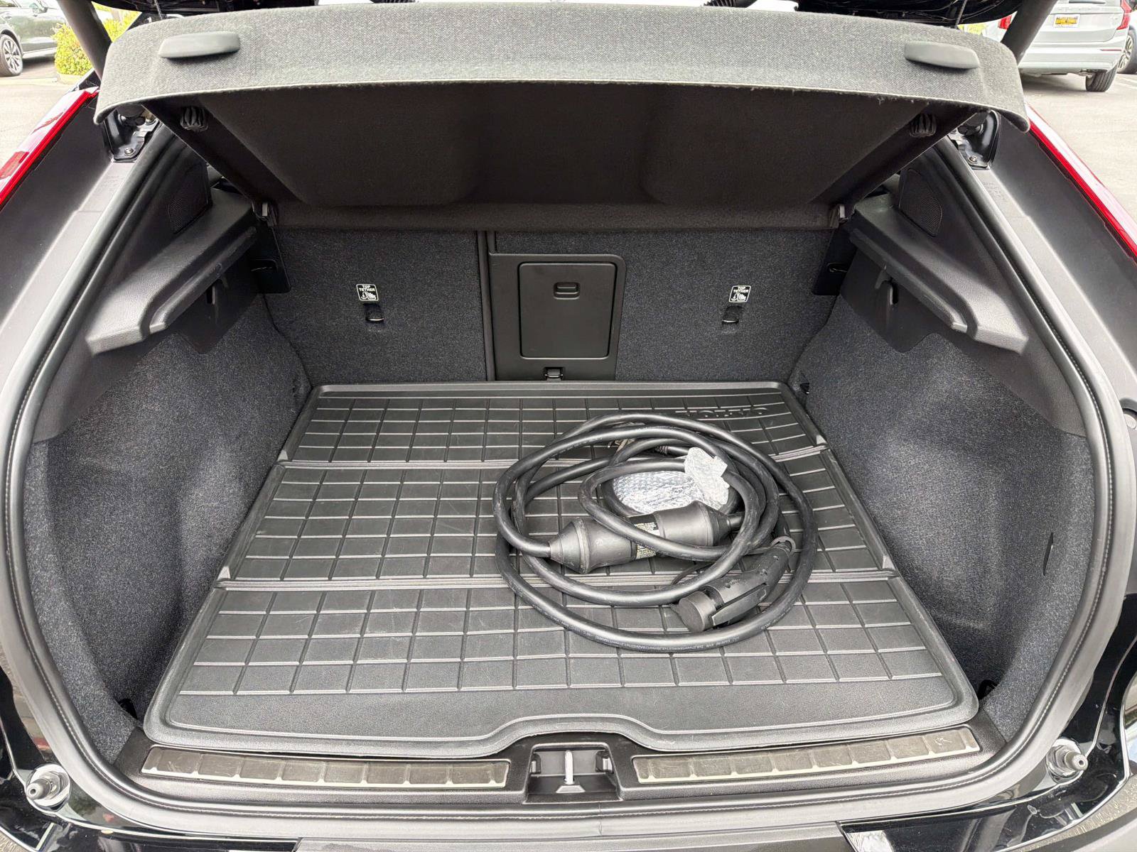 Certified 2023 Volvo C40 P8 Recharge Plus w/ Protection Package Premier AWD/4WD image 24