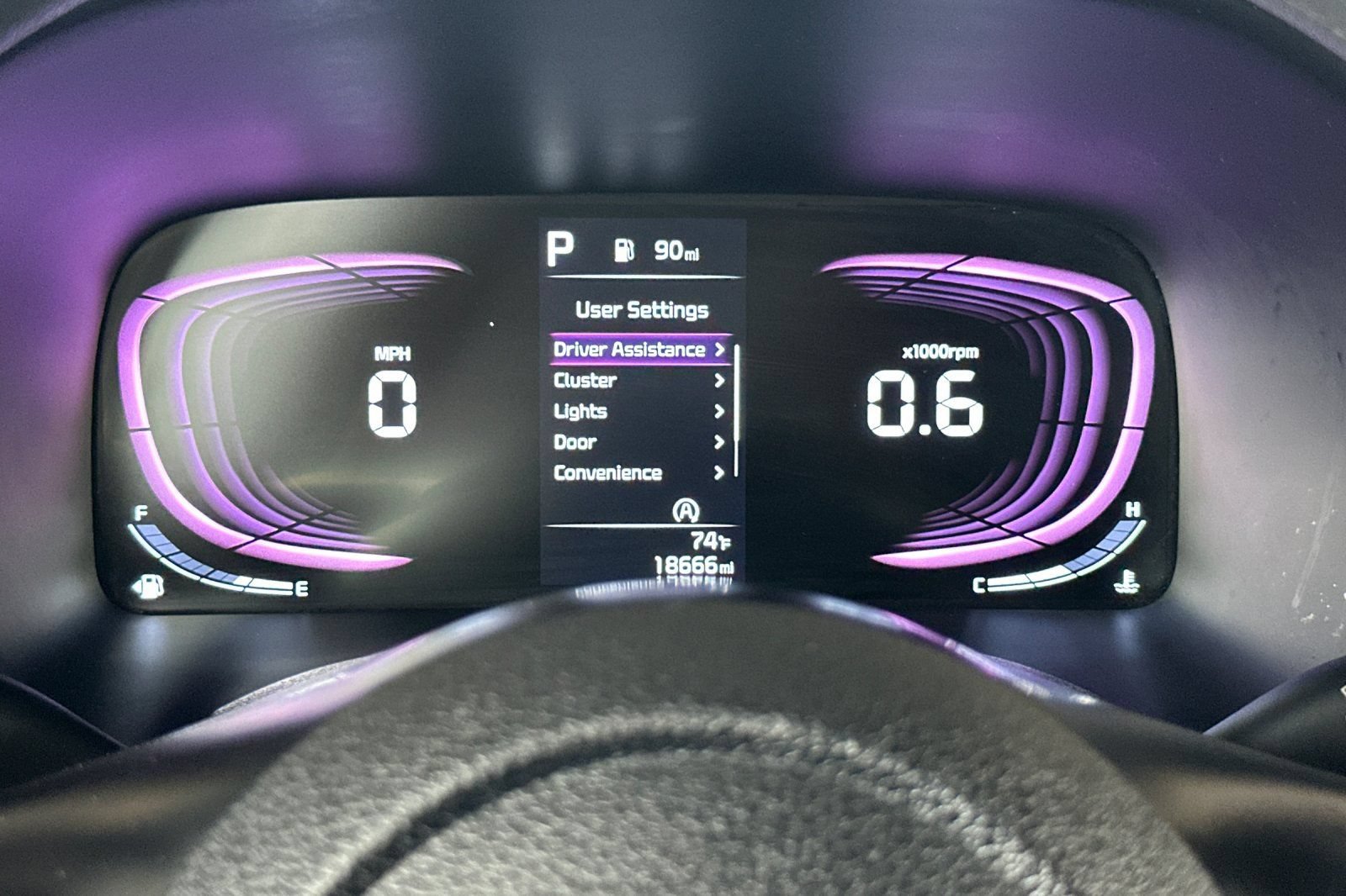 Used 2025 Kia Soul LX w/ LX Technology Package FWD image 24
