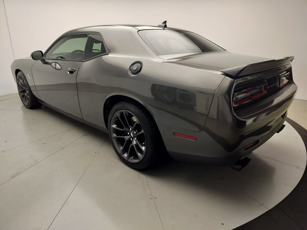 Used 2022 Dodge Challenger R/T Scat Pack RWD image 4