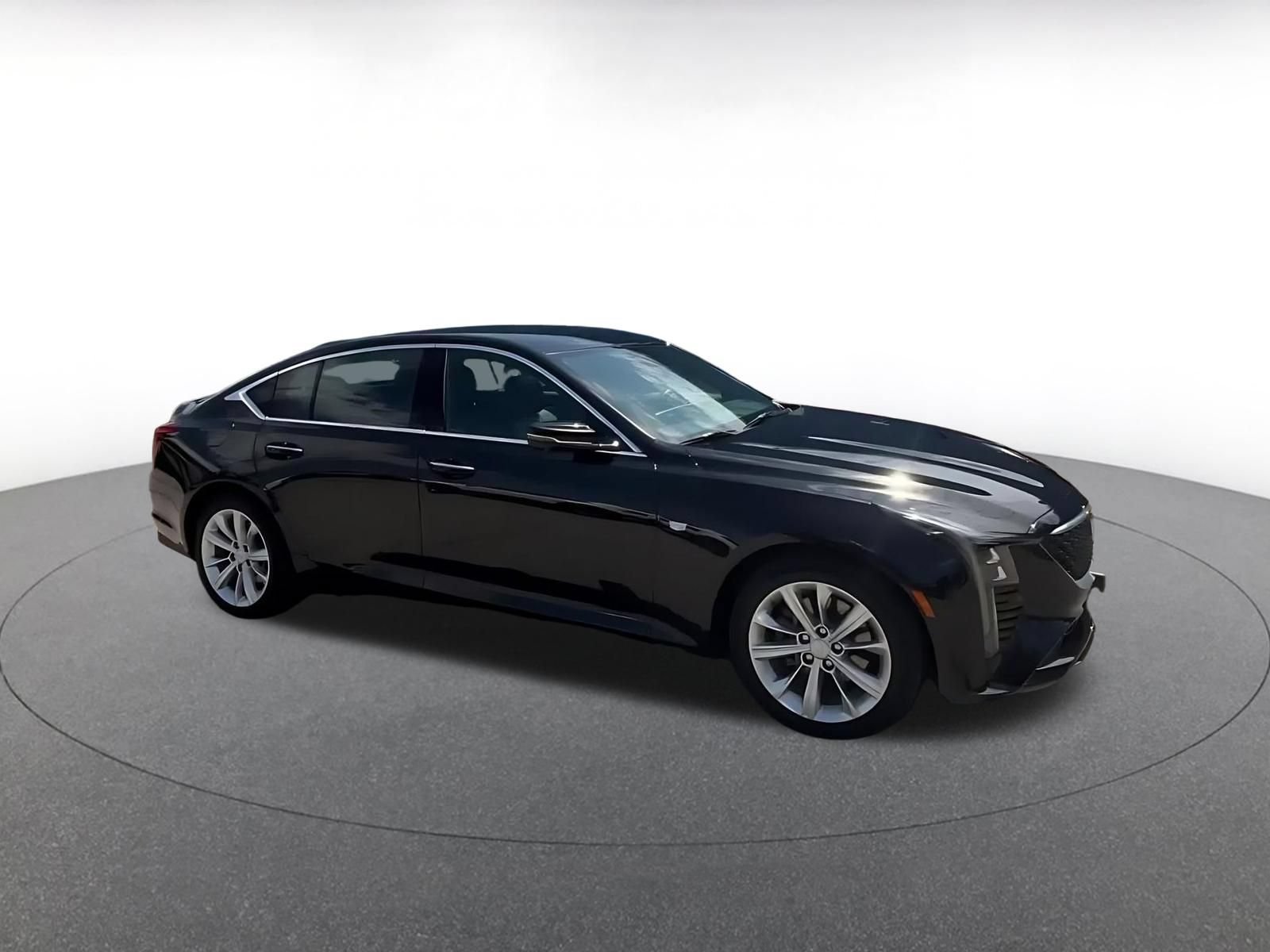 Used 2026 Cadillac CT5 Premium Luxury RWD image 2
