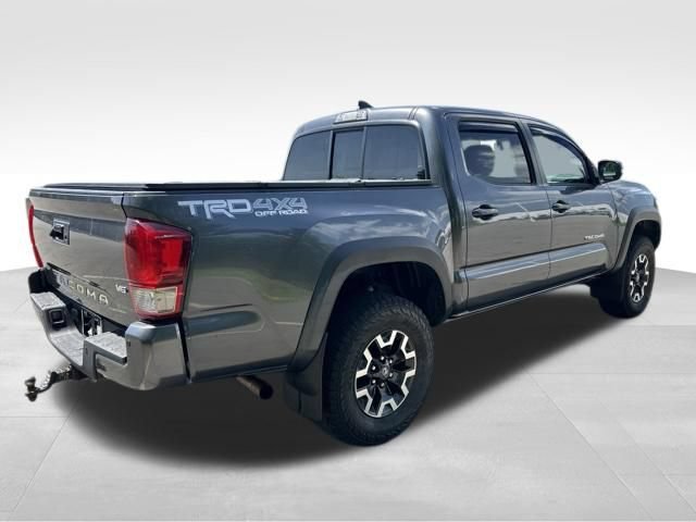 Used 2016 Toyota Tacoma TRD Off-Road w/ Premium & Technology Package AWD/4WD image 5