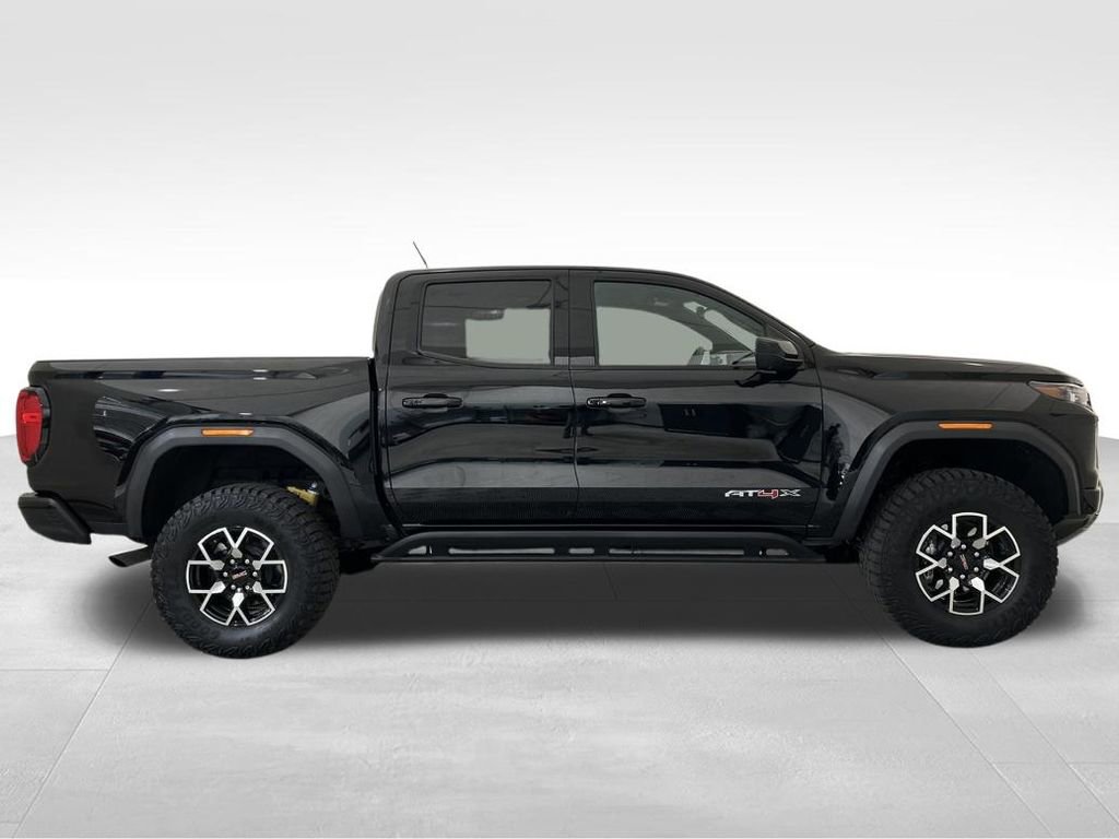 Used 2024 GMC Canyon AT4X AWD/4WD image 7