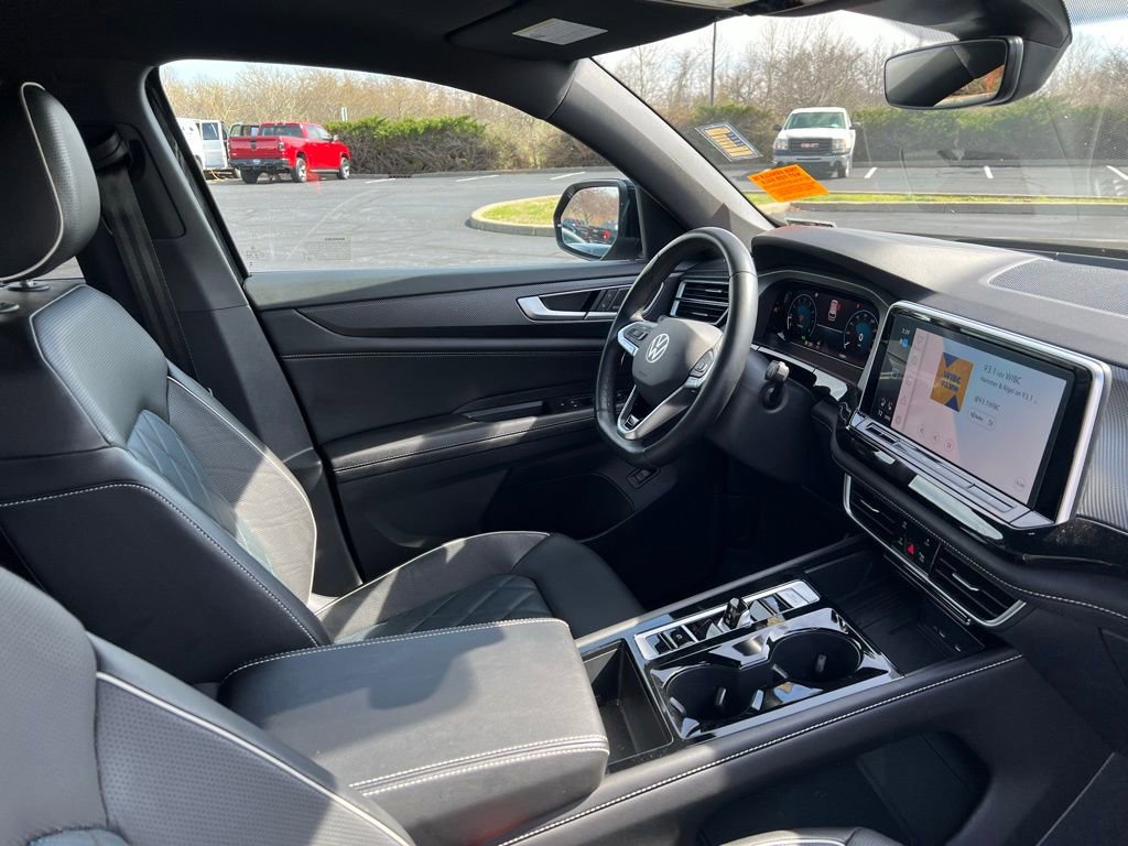 Used 2025 Volkswagen Atlas Cross Sport SEL Premium R-Line image 9