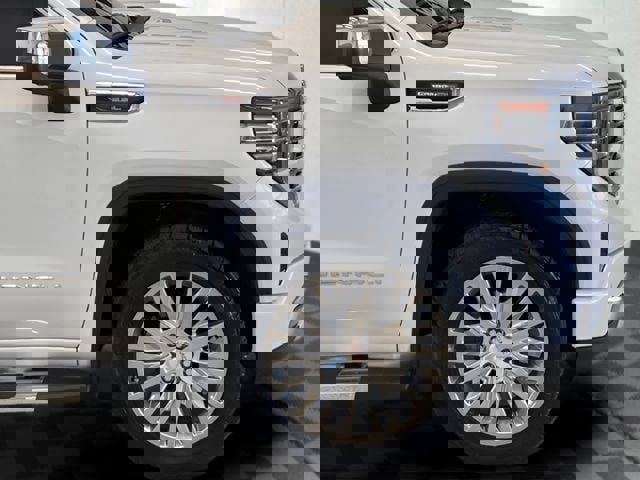 Certified 2022 GMC Sierra 1500 Denali w/ Denali Carbonpro Edition image 10