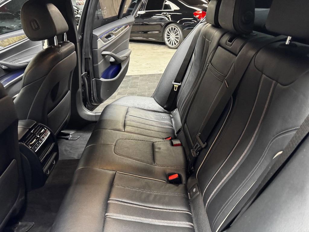 Used 2018 BMW 530i RWD image 42