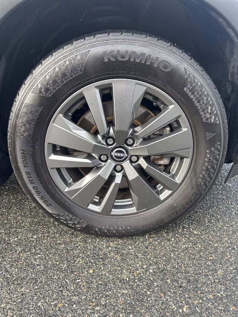 Used 2024 Nissan Pathfinder SV image 42