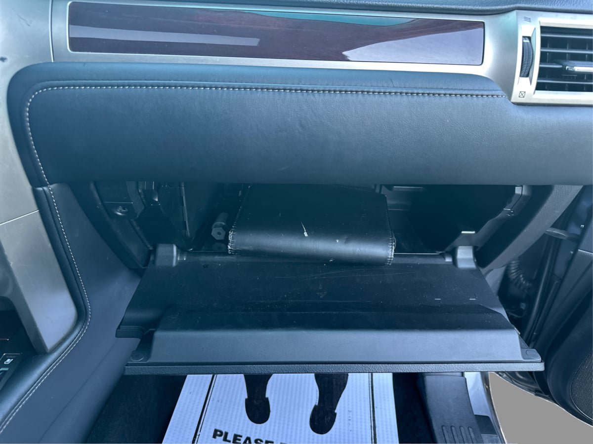 Used 2017 Lexus GX 460 Premium w/ Premium Package AWD/4WD image 29