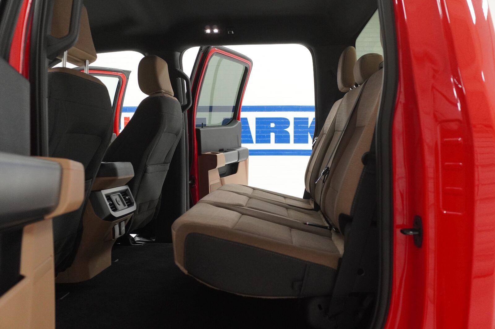 Used 2023 Ford F350 XLT AWD/4WD image 21