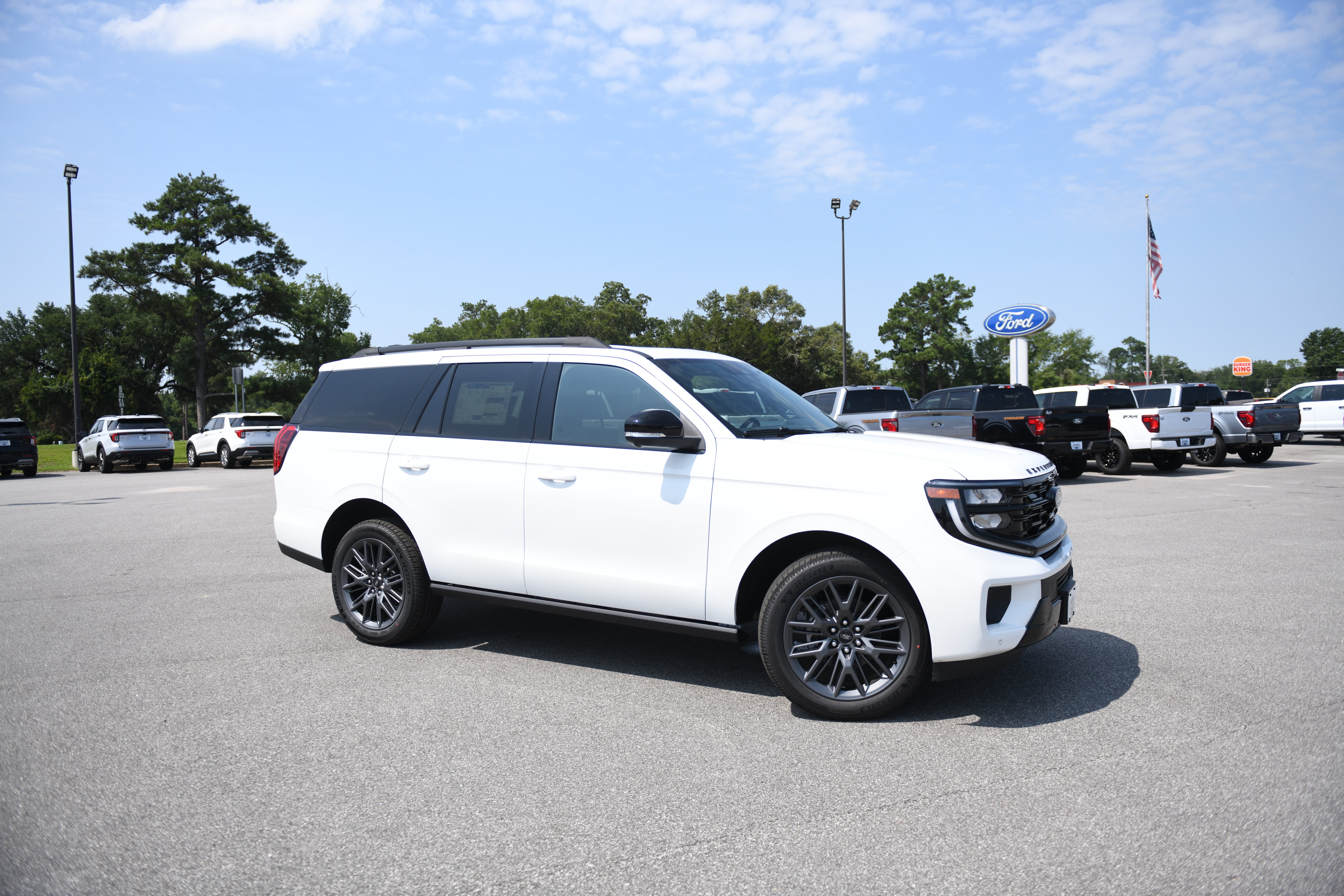 New 2027 Ford Expedition Platinum w/ Stealth Appearance Package RWD image 2