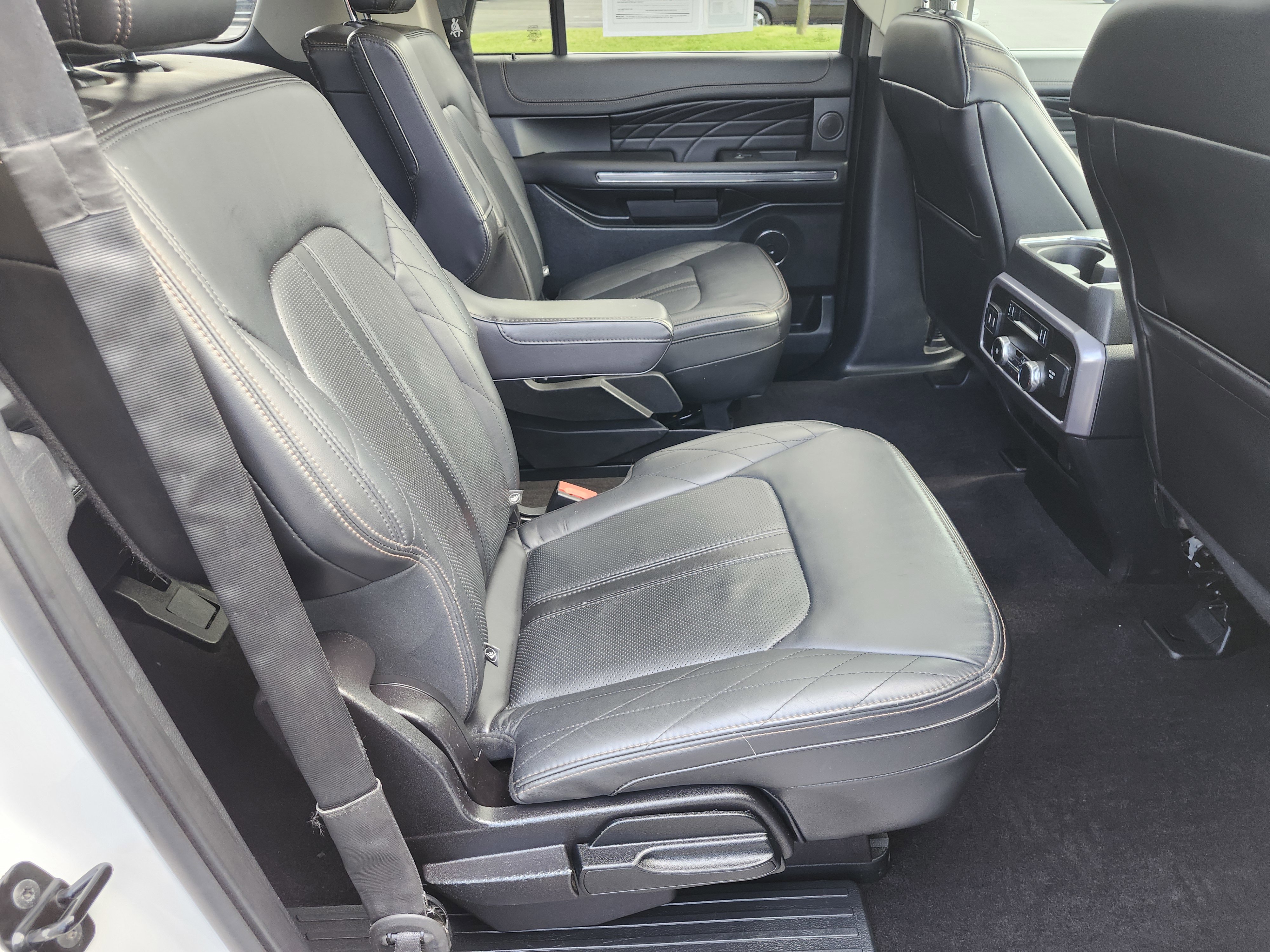 Used 2020 Ford Expedition Max Platinum AWD/4WD image 23