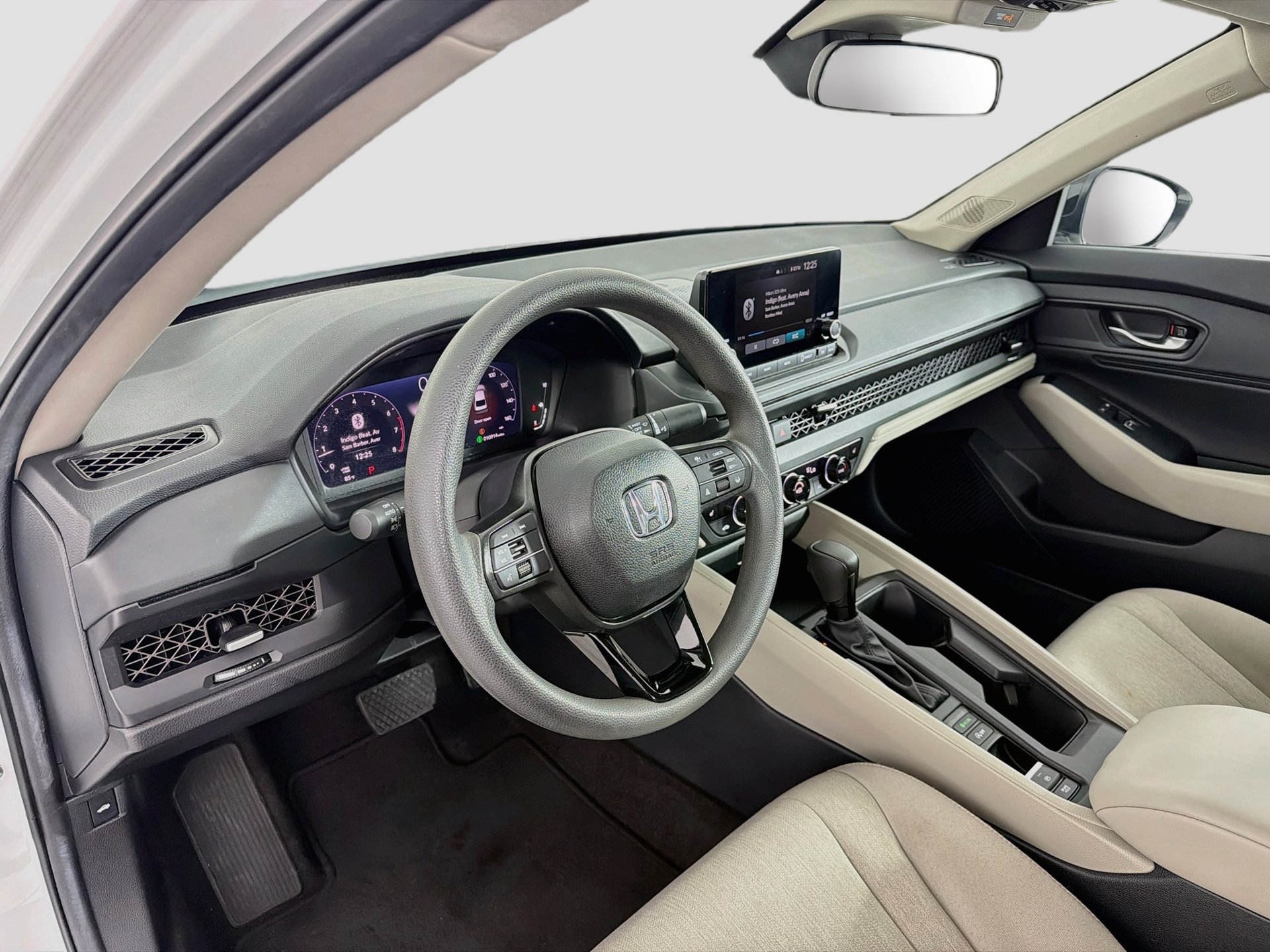 Used 2025 Honda Accord SE image 24