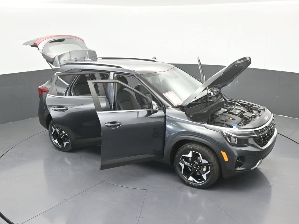 Used 2024 Kia Seltos EX FWD image 71