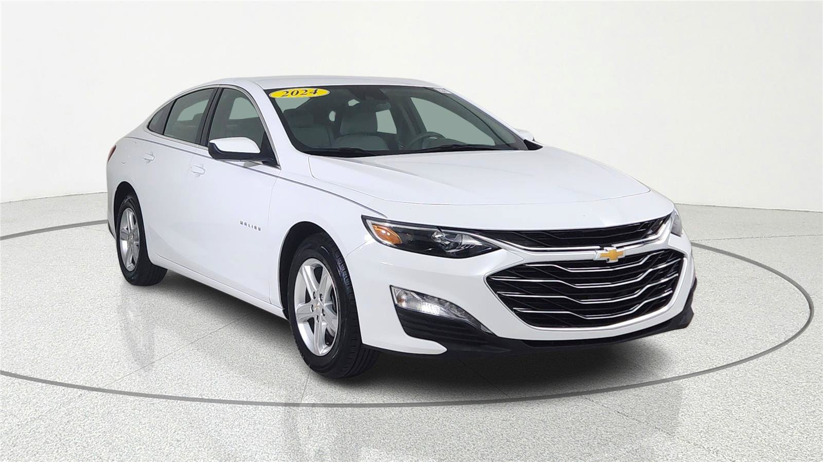 Used 2024 Chevrolet Malibu LT