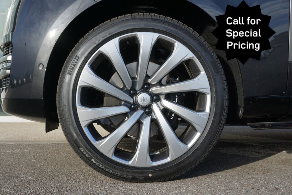 New 2025 Land Rover Range Rover Long Wheelbase SE image 32