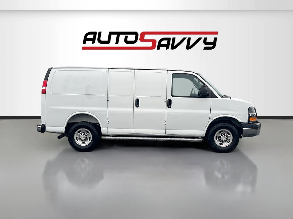 Used 2025 Chevrolet Express 2500 w/ Driver Convenience Package RWD image 8