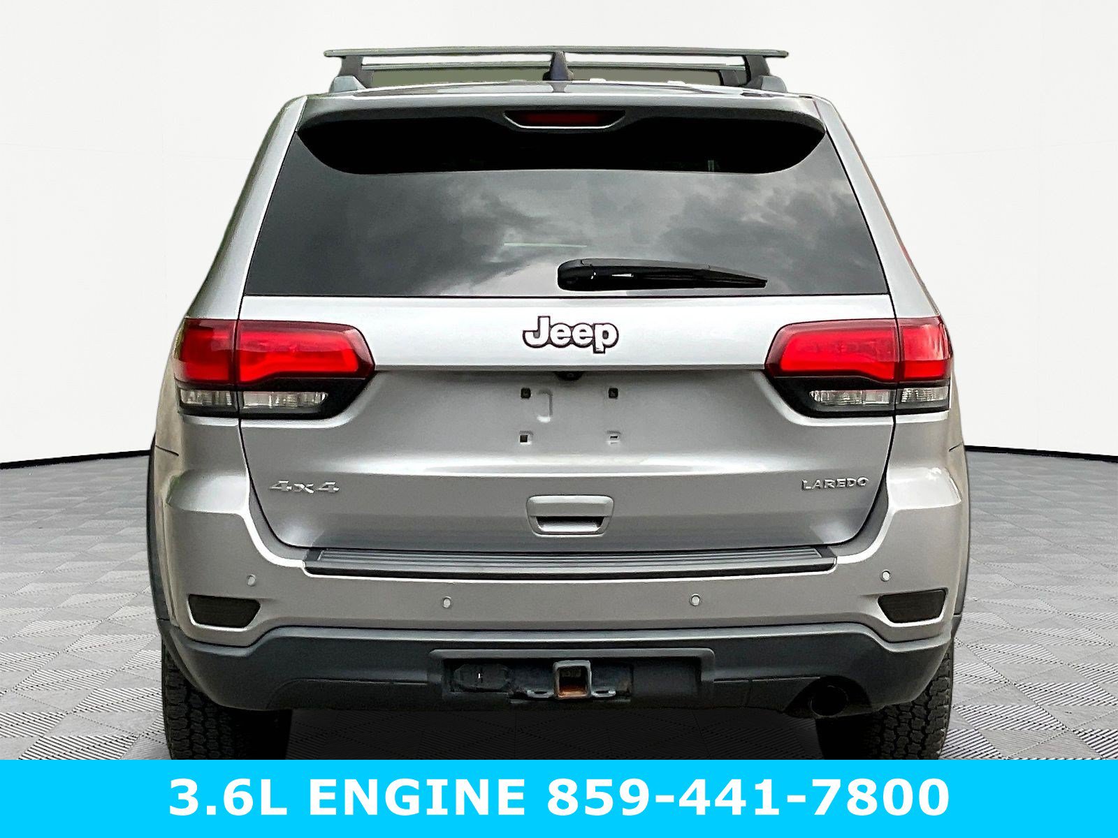 Used 2020 Jeep Grand Cherokee Laredo AWD/4WD image 5
