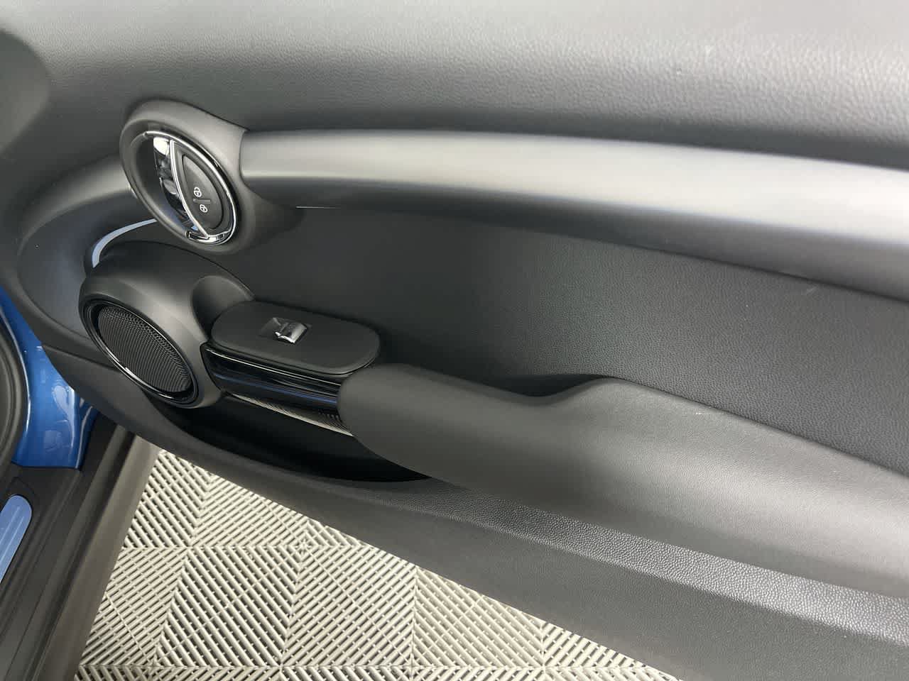Certified 2024 MINI Cooper S FWD image 19