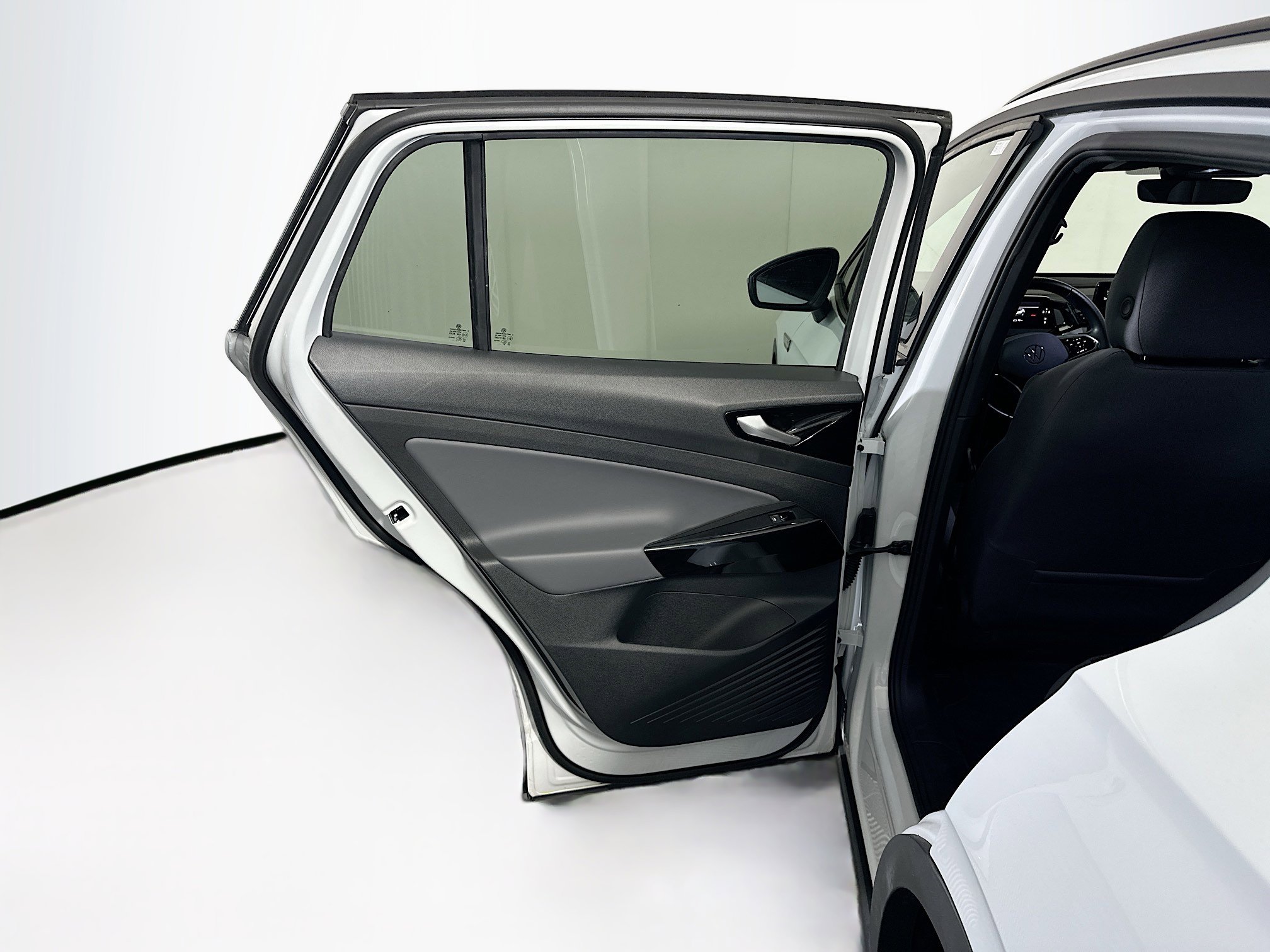 Used 2022 Volkswagen ID.4 Pro RWD image 25