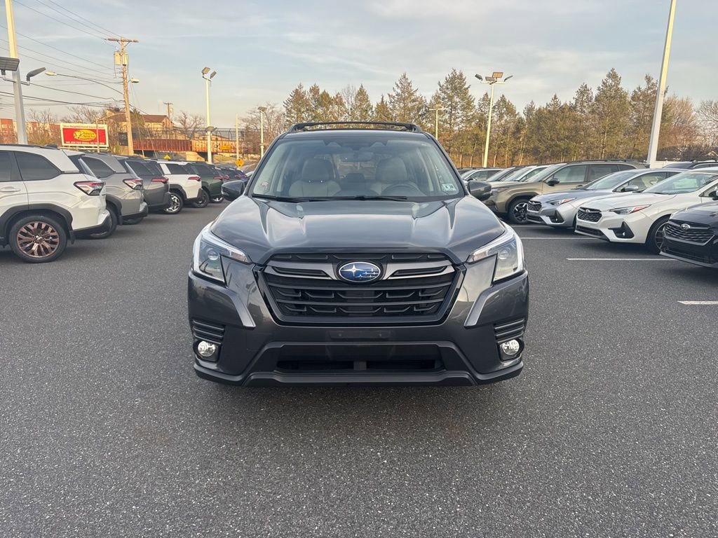 Used 2023 Subaru Forester Limited image 4