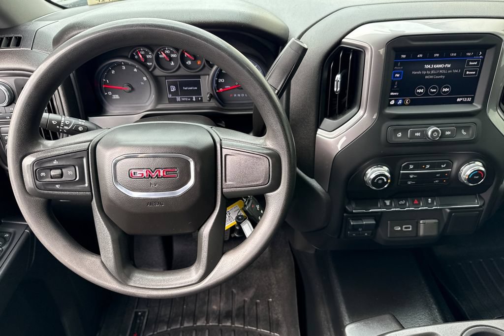 Used 2022 GMC Sierra 2500 Pro w/ Convenience Package AWD/4WD image 16
