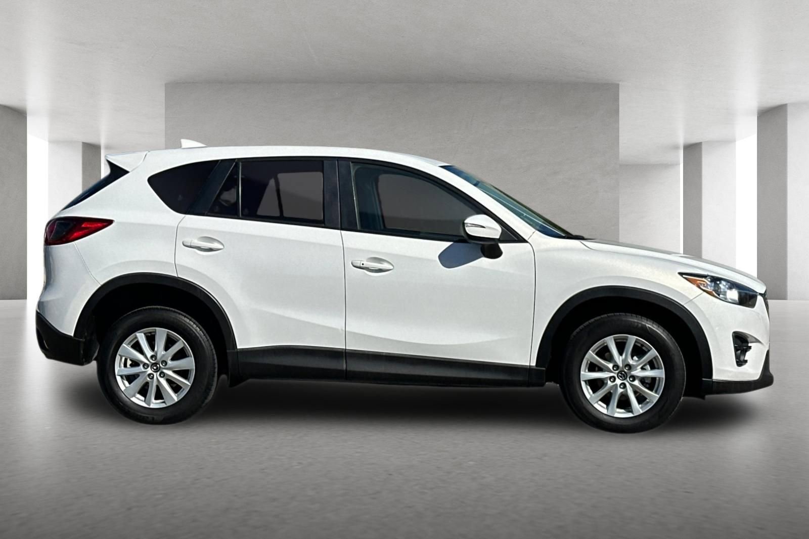 Used 2016 MAZDA CX-5 Touring image 3