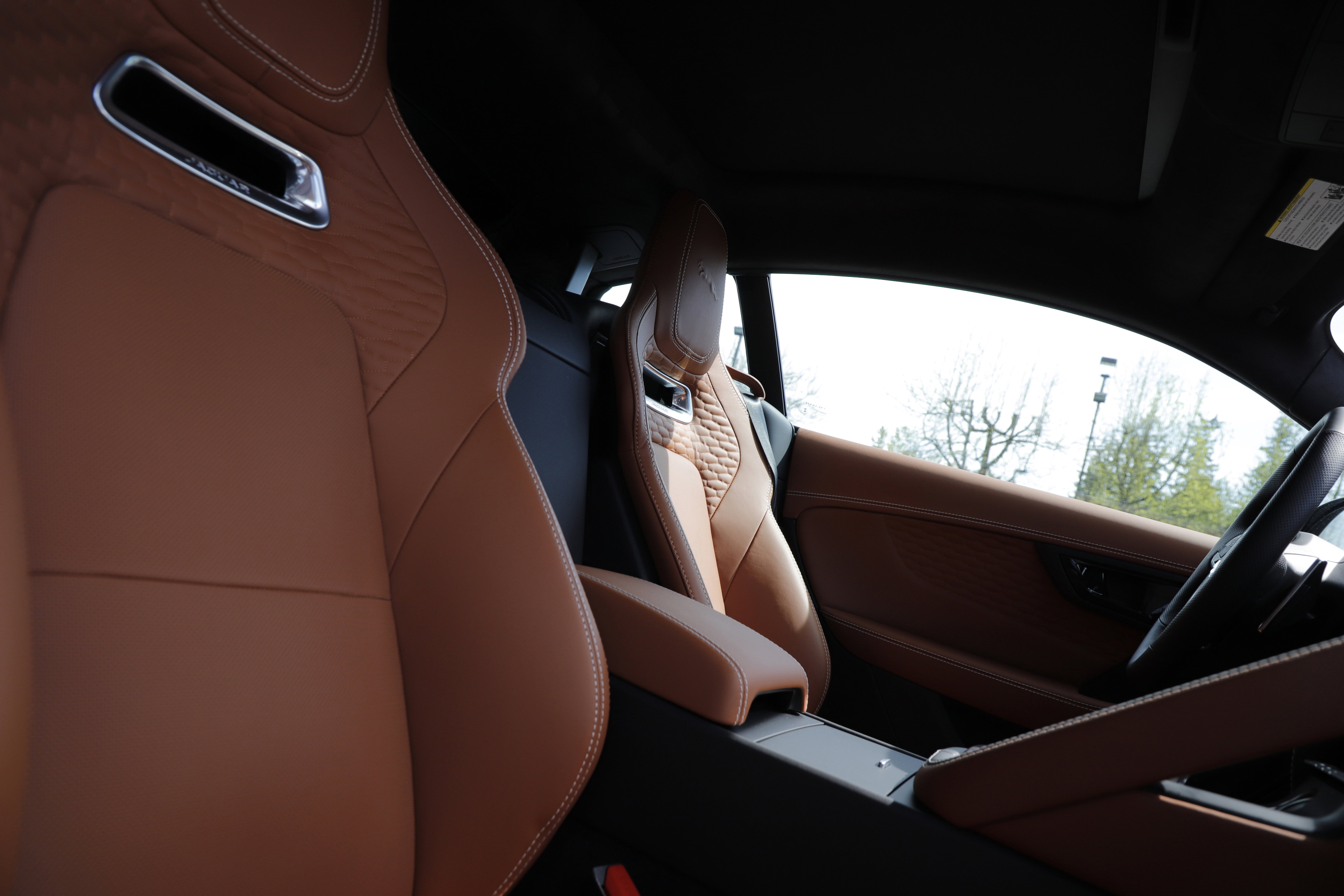 New 2024 Jaguar F-TYPE R AWD/4WD image 10