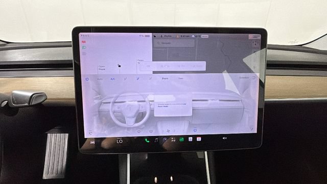 Used 2018 Tesla Model 3 Long Range RWD image 22