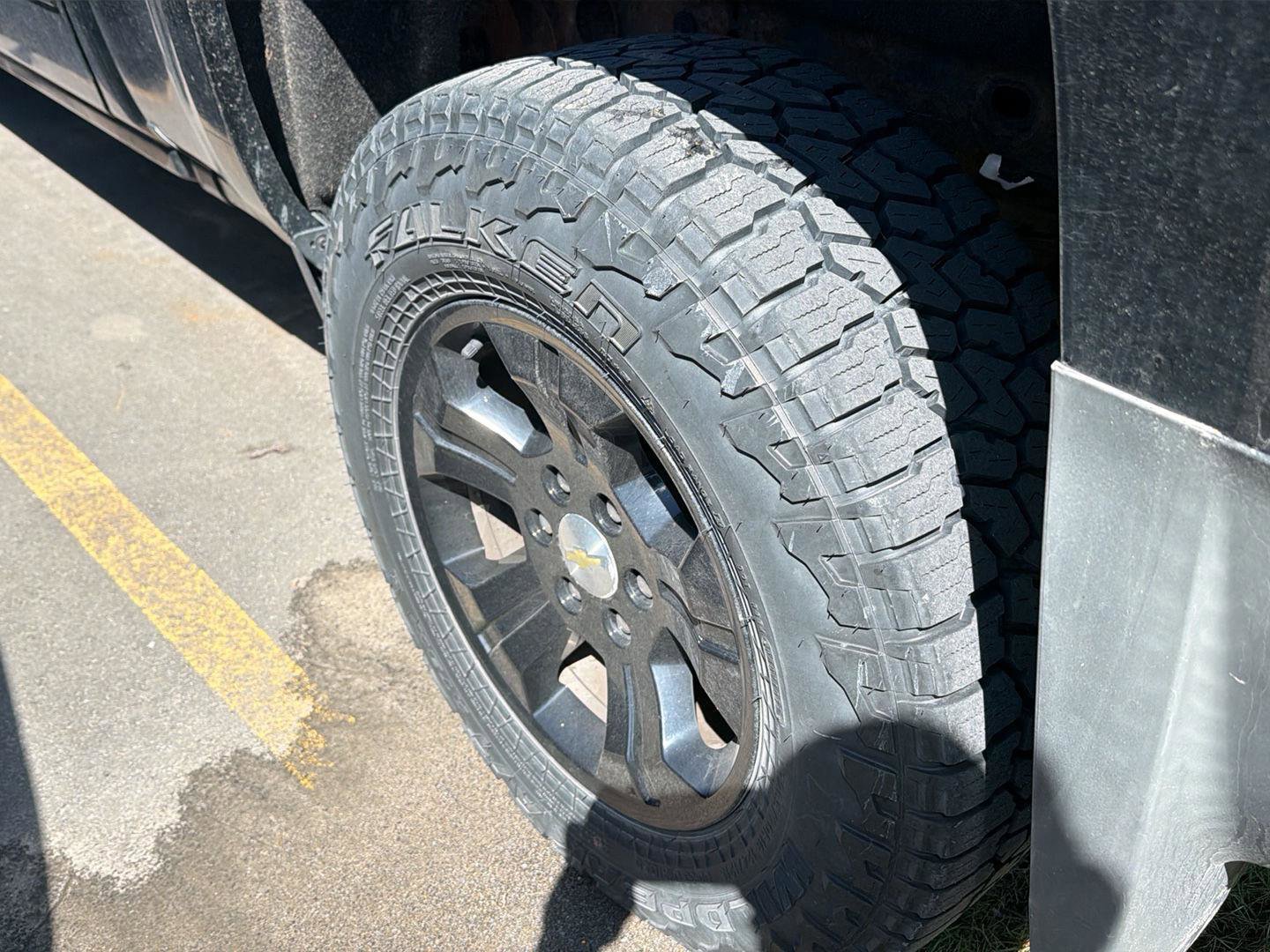 Used 2017 Chevrolet Silverado 1500 LT w/ All Star Edition AWD/4WD image 10