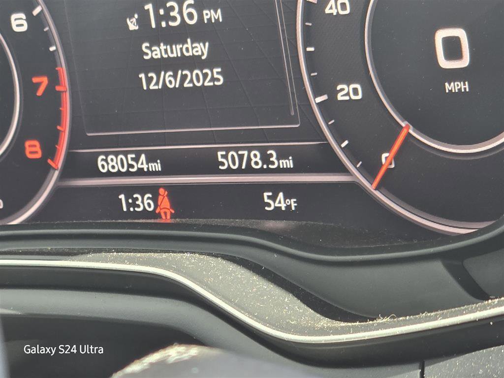 Used 2017 Audi A4 2.0T Premium Plus image 3