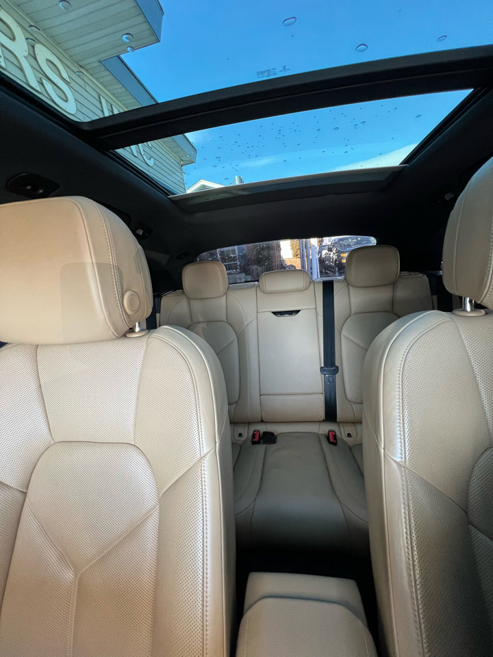 Used 2018 Porsche Macan image 36