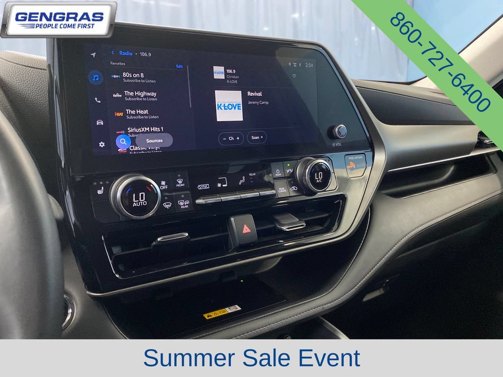 Used 2023 Toyota Highlander XLE AWD/4WD image 18