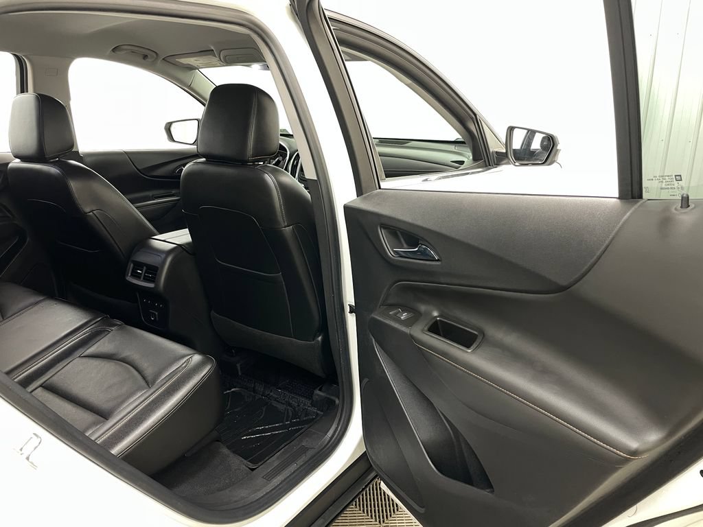 Certified 2021 Chevrolet Equinox Premier AWD/4WD image 40