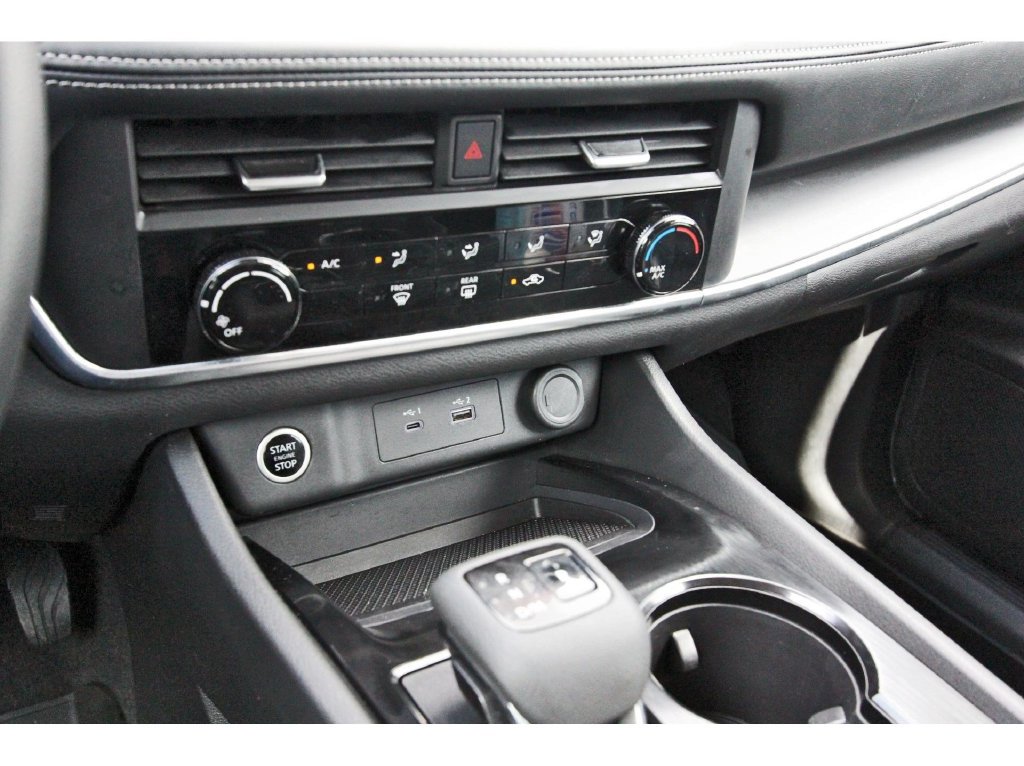 Used 2023 Nissan Rogue S FWD image 28